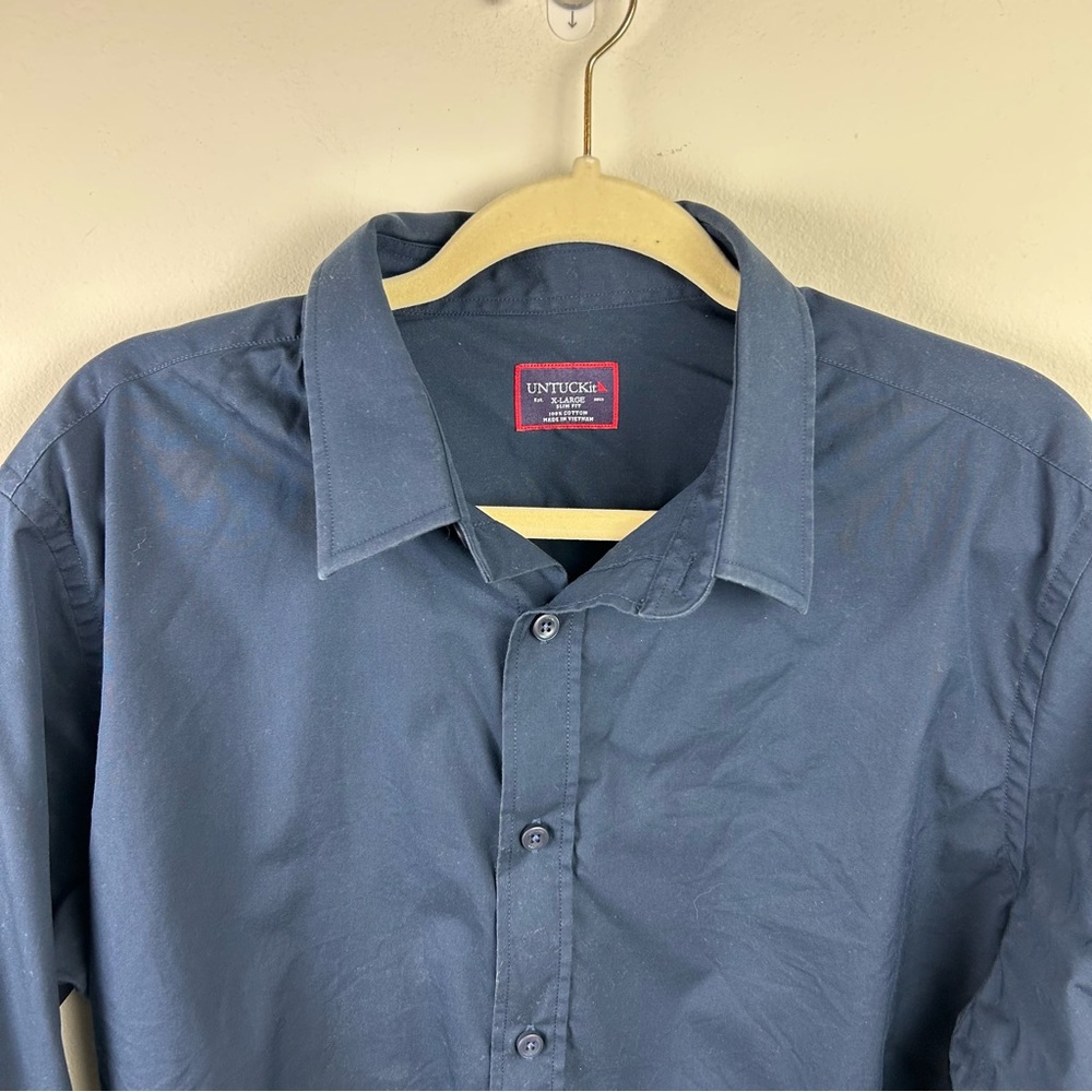 Bundle of long-sleeve Untuckit button down dress shirts size: XL - Picture 10 of 13